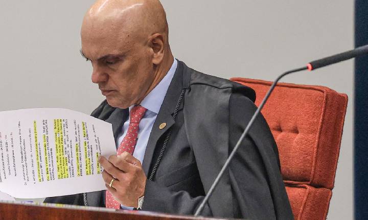 Moraes multa em R$ 5 mil advogado que tentou burlar sistema do STF
