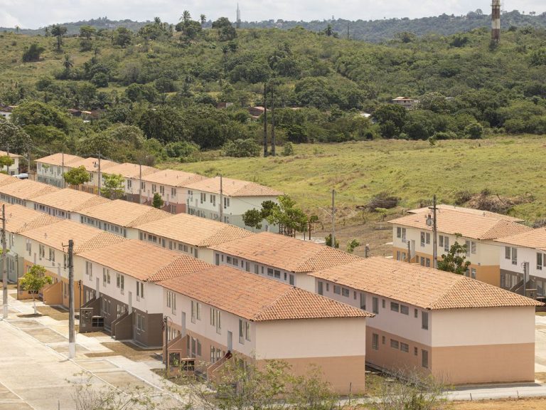 Comissão debate proposta que pune com mais rigor atraso em entregas do Minha Casa, Minha Vida