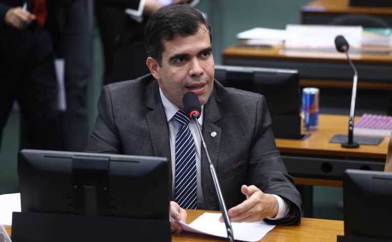 Comissão aprova regulamentação do acúmulo de funções de motorista e cobrador