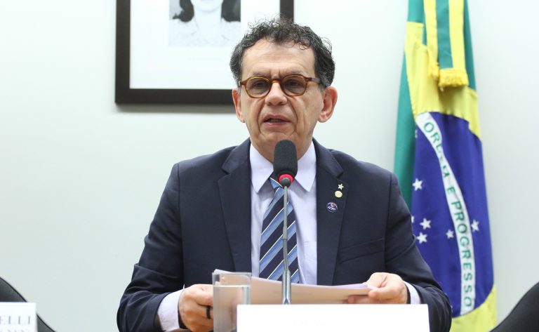 Comissão aprova gratuidade de documento pessoal para pessoa idosa